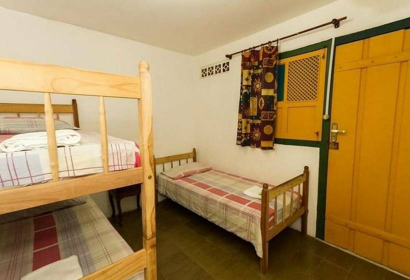 غرفة إقتصادية رباعية, Pousada Brasileirinho