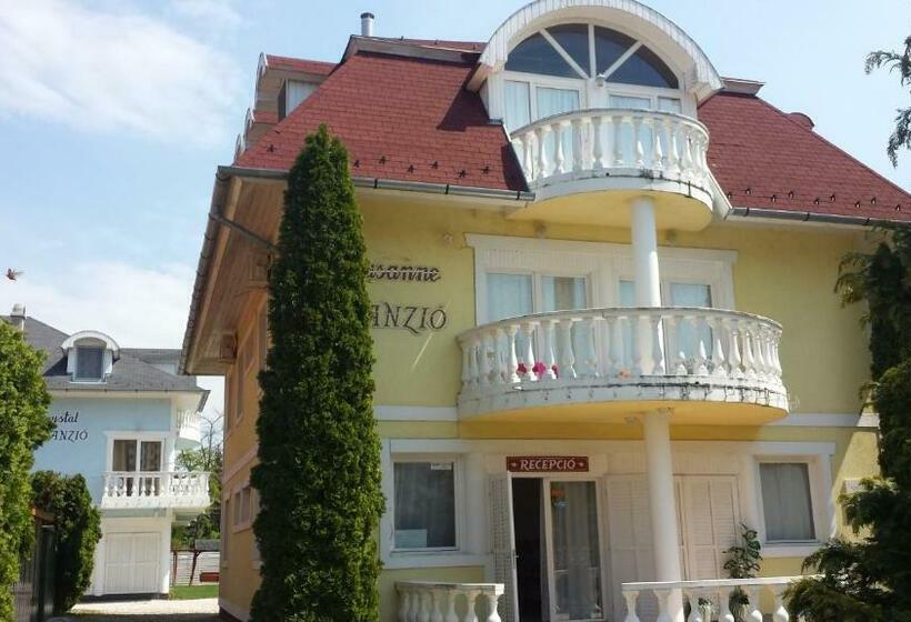 스탠다드 발코니 룸, Crystal és Susanne Panzió