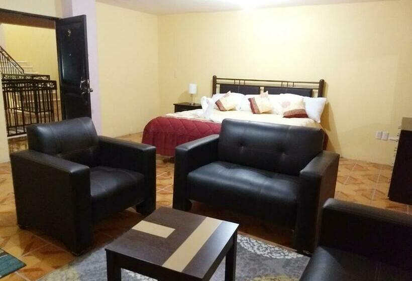 Полулюкс, Edelmira