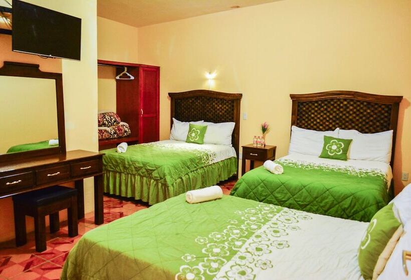 Номер Стандарт Трехместный, Edelmira