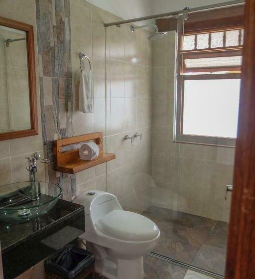 四人标准间, Gran Sirius