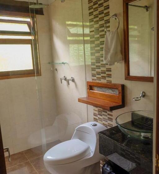 标准三人间, Gran Sirius