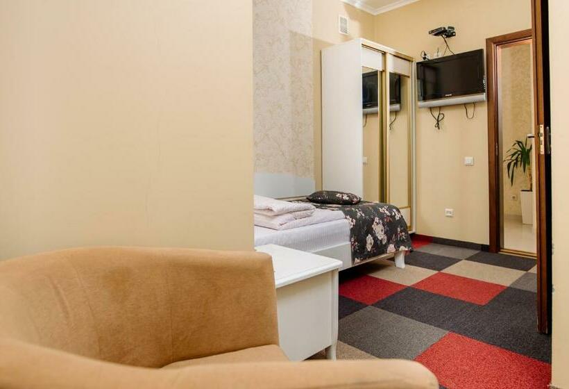 اتاق استاندارد یک نفره, Na Horyzonti