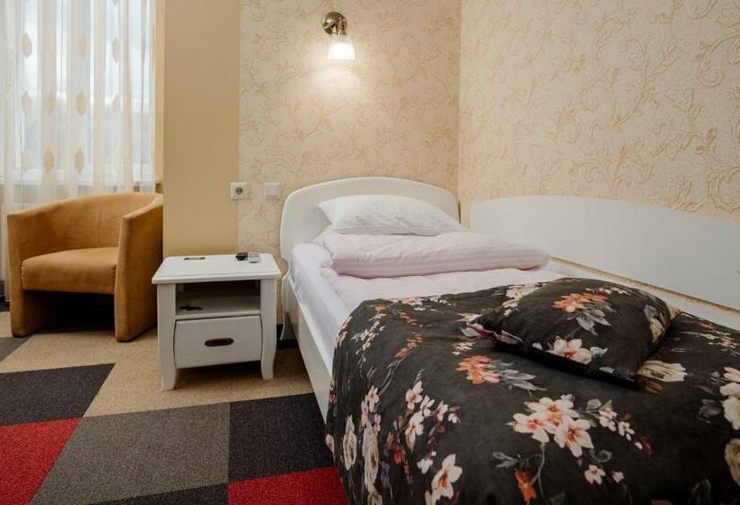 اتاق استاندارد یک نفره, Na Horyzonti