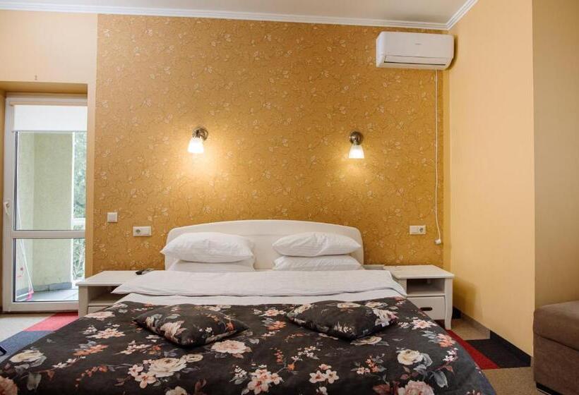 اتاق استاندارد با بالکن, Na Horyzonti