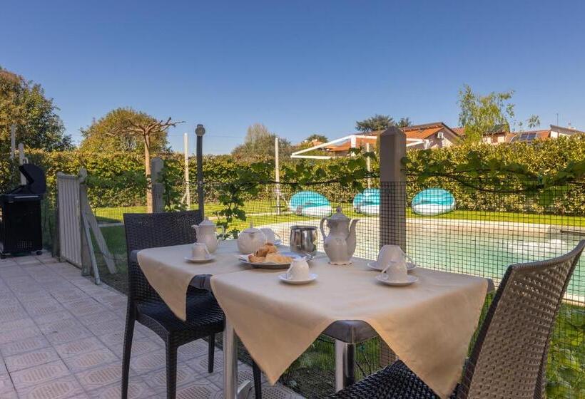 اتاق لوکس با بالکن, Il Buen Retiro