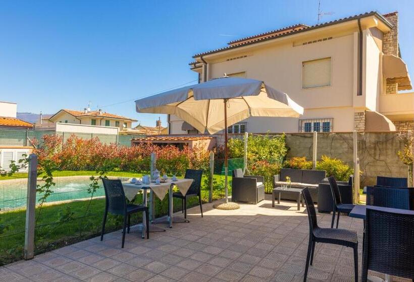 اتاق لوکس با بالکن, Il Buen Retiro