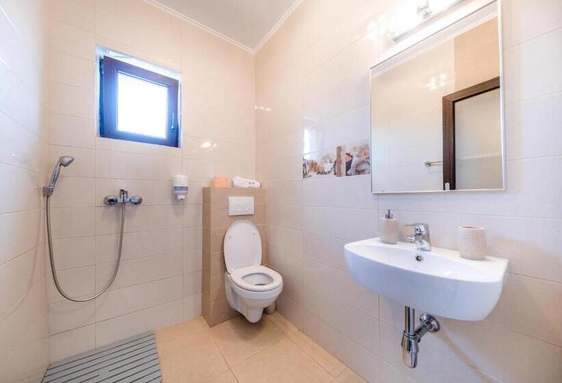 Habitació Triple Estàndard amb Balcó, Vila Kos