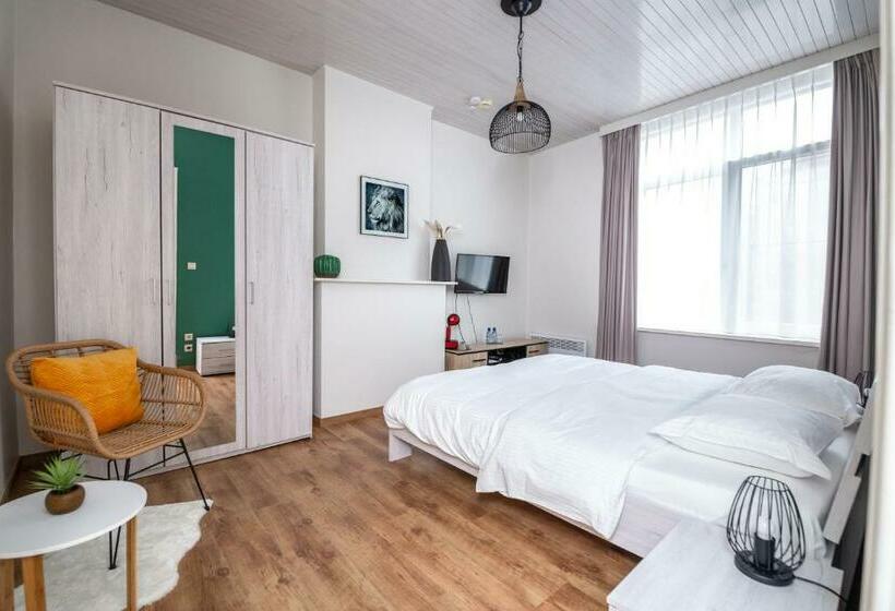 スタンダードルーム, De Zonnetuin