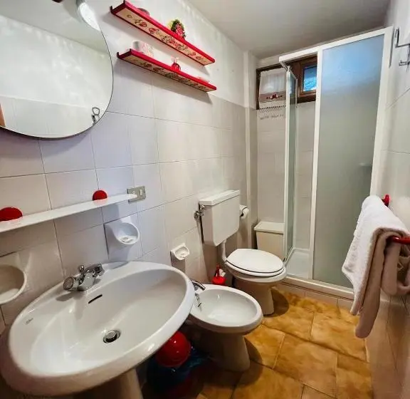 エコノミールーム, San Luigi   Rooms & Apartments