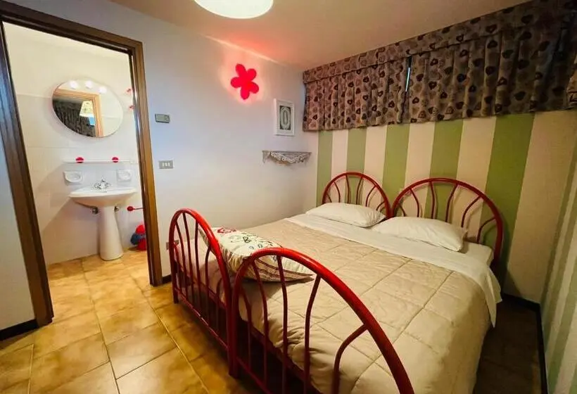 エコノミールーム, San Luigi   Rooms & Apartments