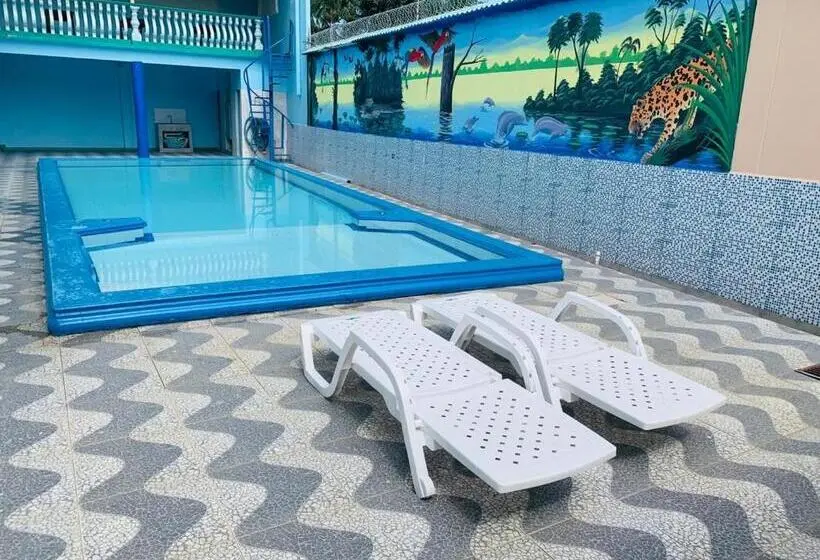 Economy Triple Room, Alto Amazonas