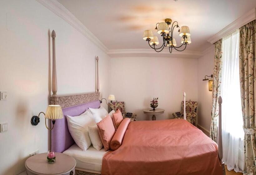 סוויטת 2 חדרי שינה, Schloss Thalheim