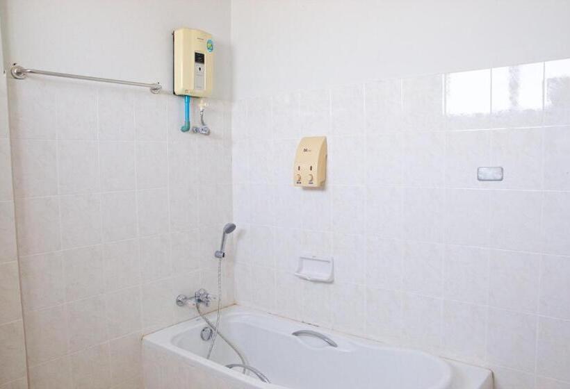 Номер Deluxe, Sichang Shine Khao Resort