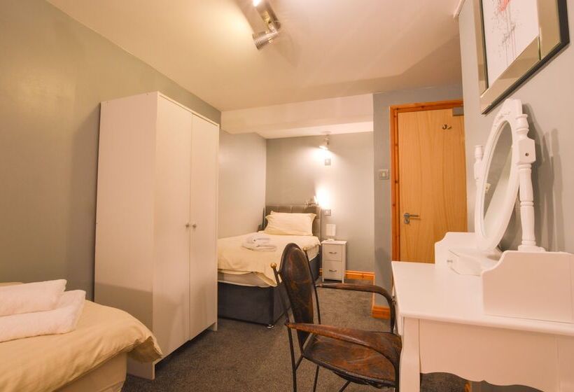 غرفة قياسية, Oyster Inn Connel