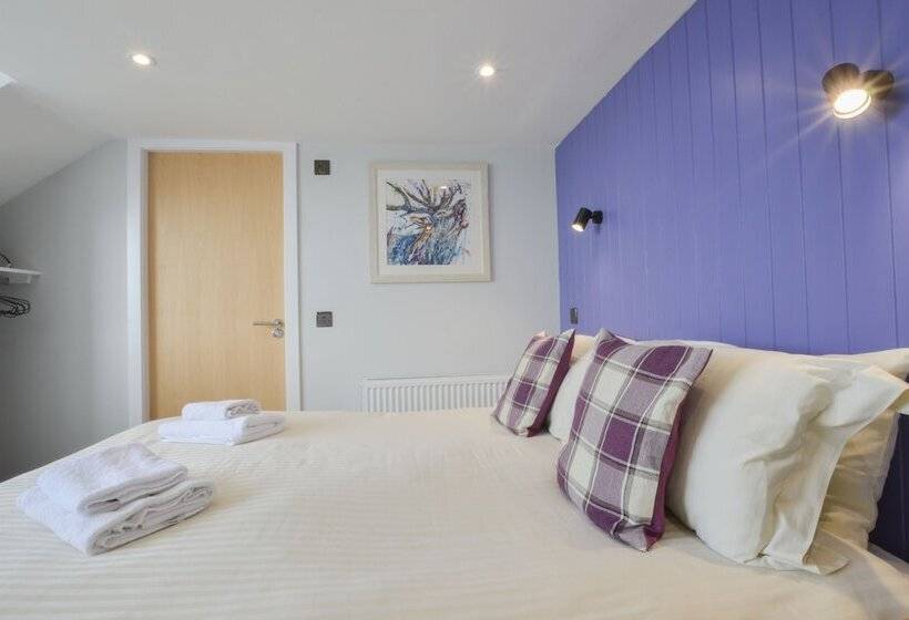 غرفة قياسية, Oyster Inn Connel