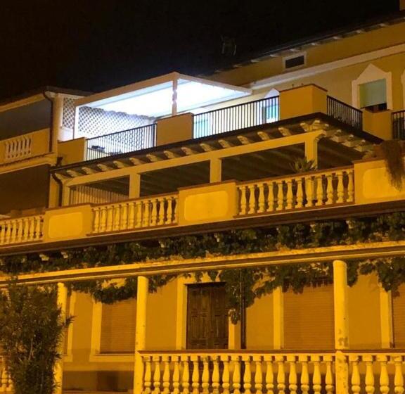 غرفة أساسية, Miramare B&b Di Cerri Maria