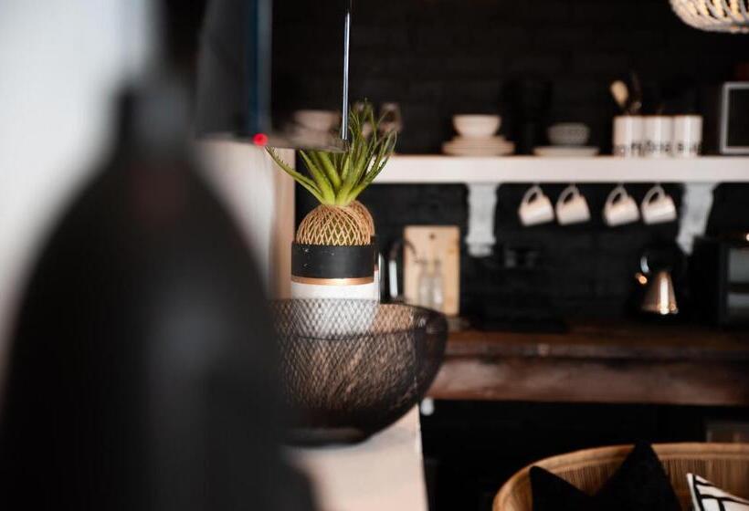 شقة غرفتين, House Of Pinardt