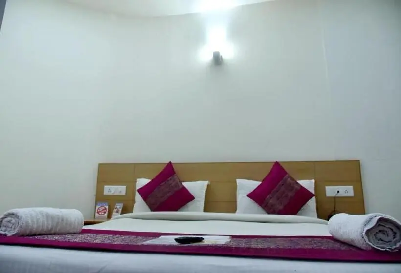 Suite Deluxe, Divud Ecom