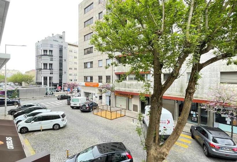 经济房, Mytrip Porto