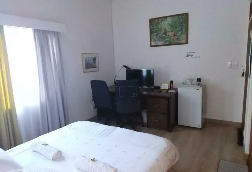 اتاق استاندارد با سرویس بهداشتی مشترک, Xenia Bed & Breakfast