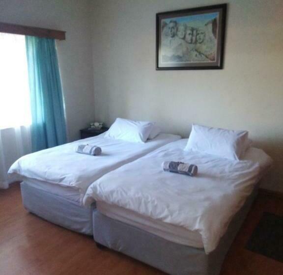 اتاق استاندارد با سرویس بهداشتی مشترک, Xenia Bed & Breakfast