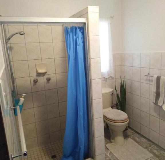 اتاق استاندارد, Xenia Bed & Breakfast