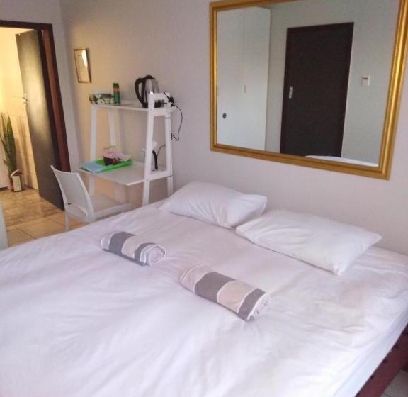 اتاق استاندارد, Xenia Bed & Breakfast