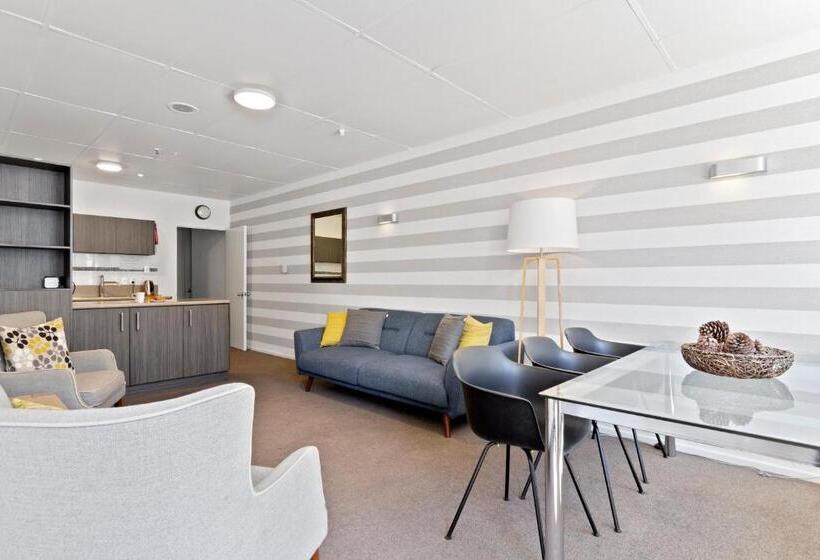 1 Bedroom Apartment Mountain View, Heart Of Queenstown