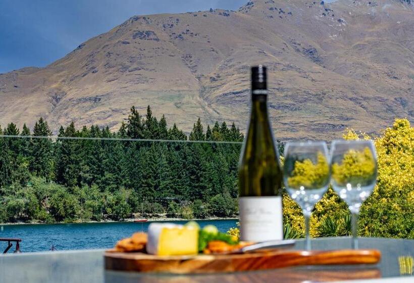 1 Bedroom Apartment Lake View, Heart Of Queenstown