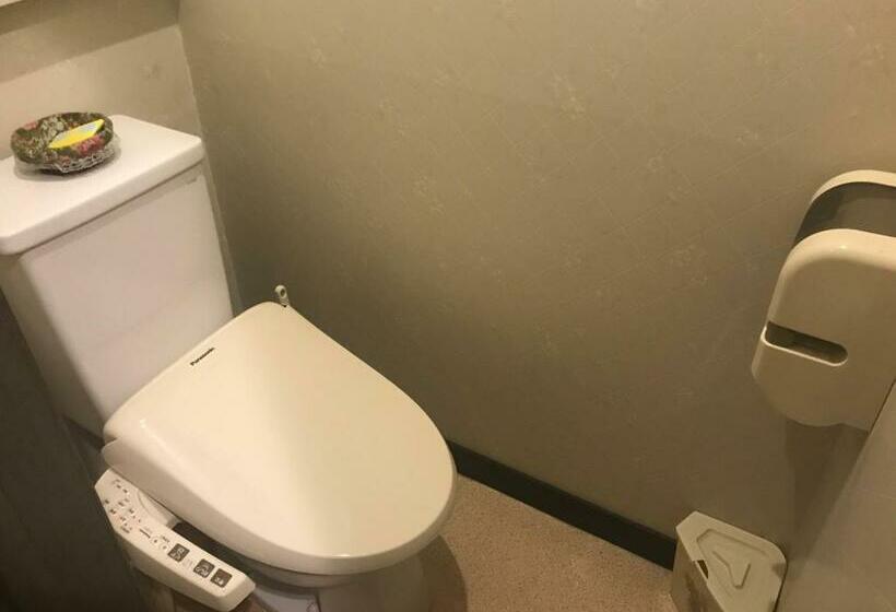 Quarto Economy, Vegas