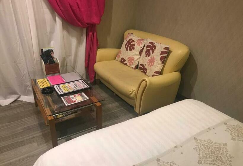 Quarto Economy, Vegas