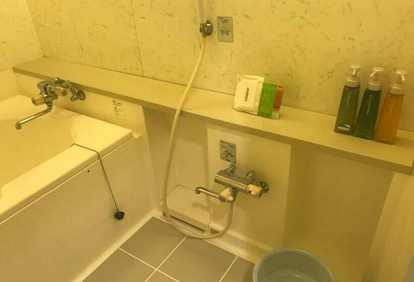 Quarto Economy, Vegas