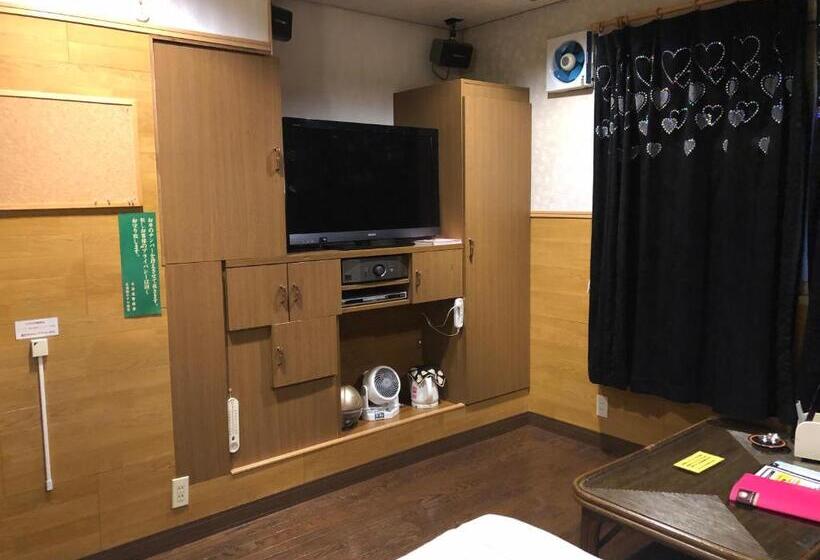 Quarto Quádruplo Deluxe, Vegas