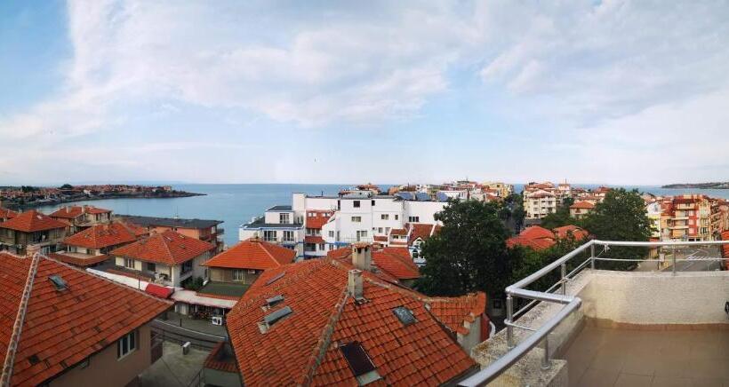 חדר קלאסי לארבעה, Guest House Petrovi