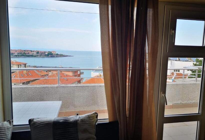 חדר קלאסי לארבעה, Guest House Petrovi