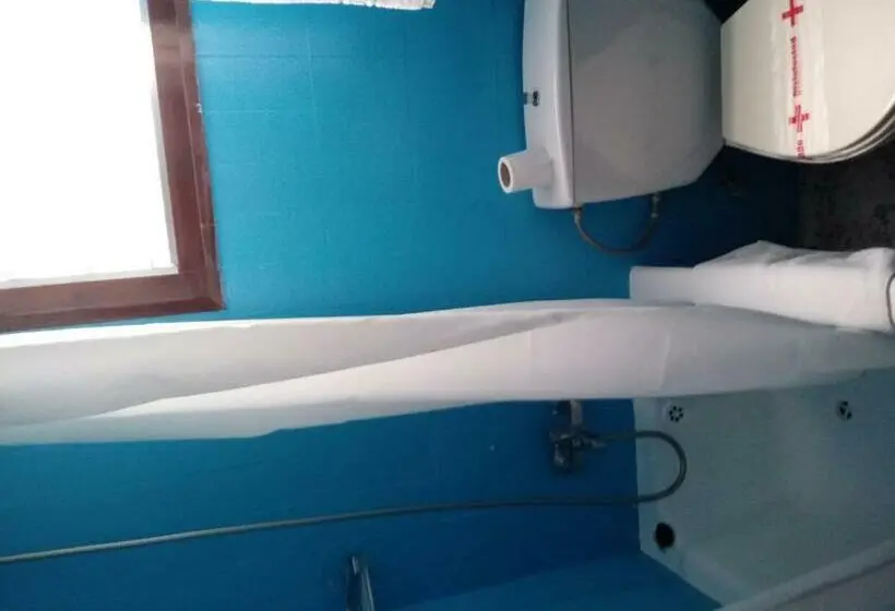 اتاق استاندارد چهار تخته, Hostal Can Marinés