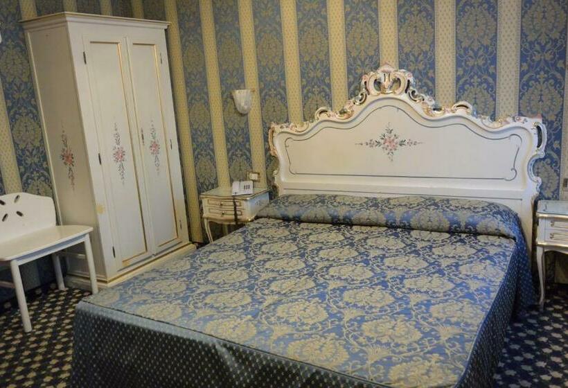 Standaard Driepersoonskamer, Belle Arti