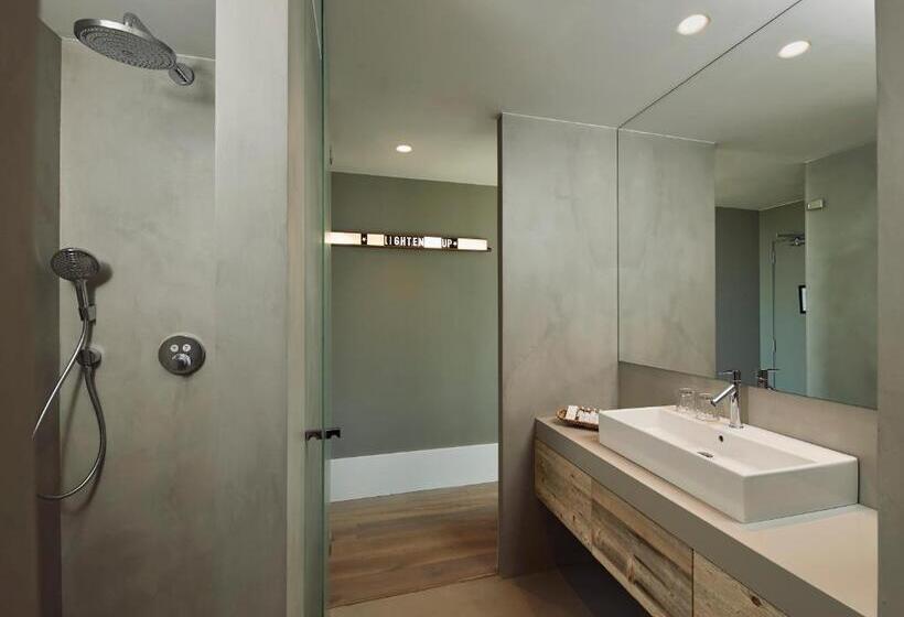 带观景的标准间, Castell D Emporda