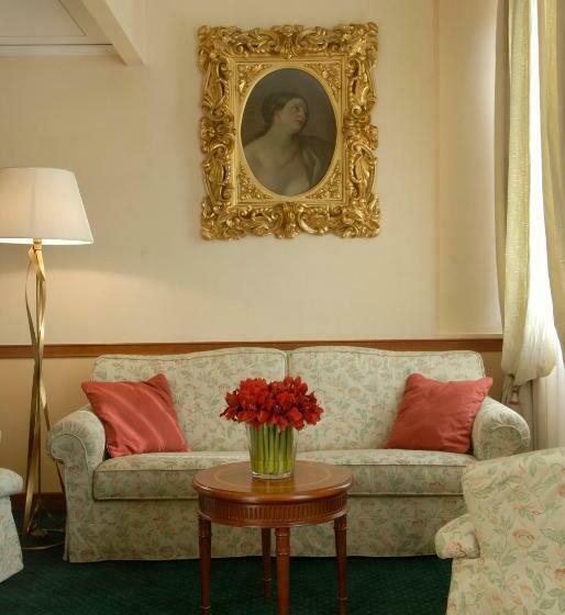 سوییت جونیور لوکس, Degli Orafi