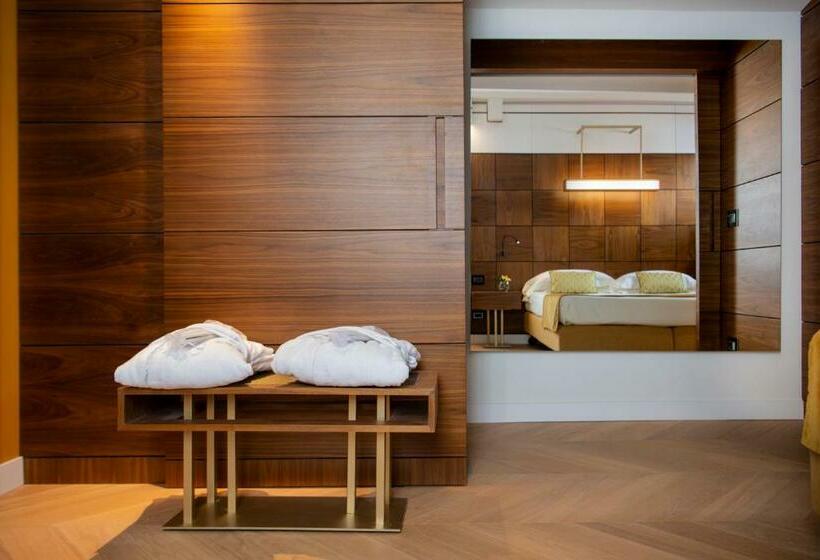 سوییت خانوادگی, Degli Orafi