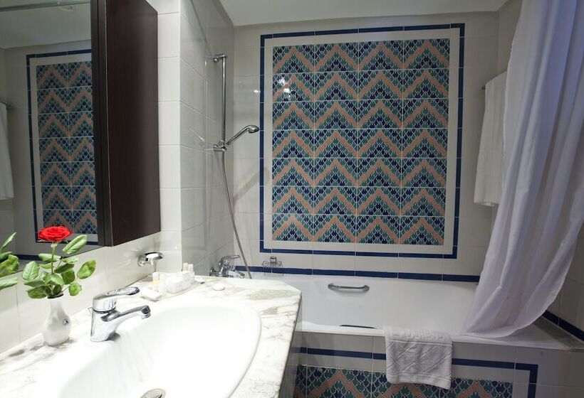 スイート, El Mouradi Palm Marina