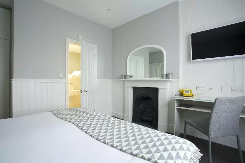 Classic Room, Georgian House