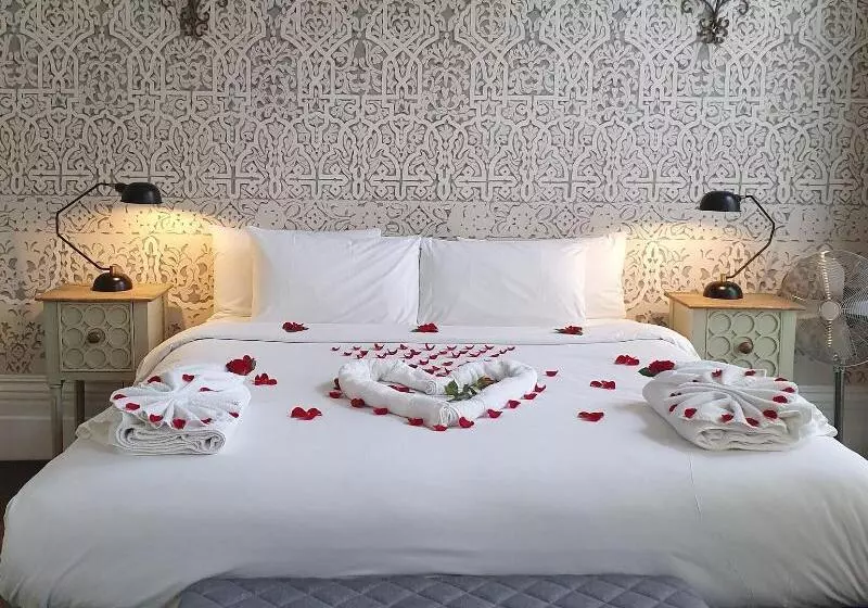 Superior Triple Room, Georgian House