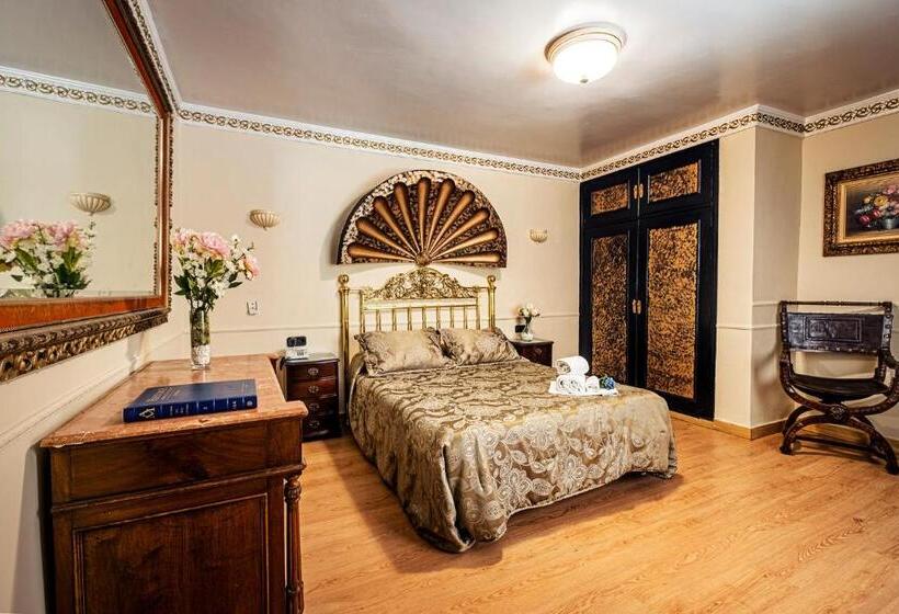 اتاق سوپریور, Gines