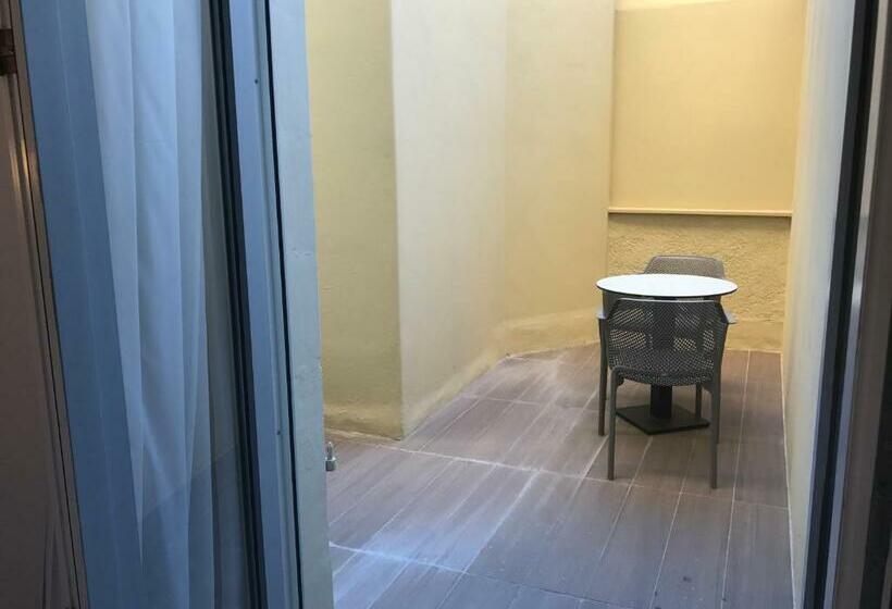 Standardzimmer mit Balkon, Hôtel & Appartements Monsigny