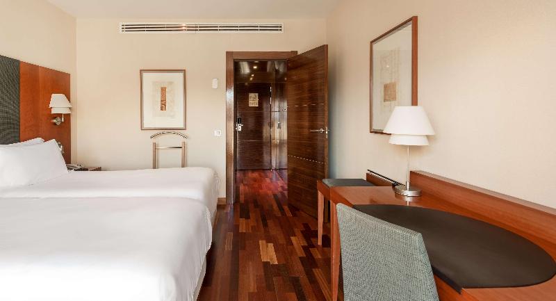 标准间带露台, NH Marbella