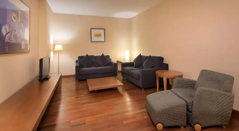 Superior Kamer met Terras, NH Marbella