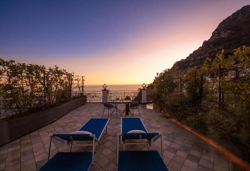 オーシャンビュースタンダードルーム, Positano Art Hotel Pasitea