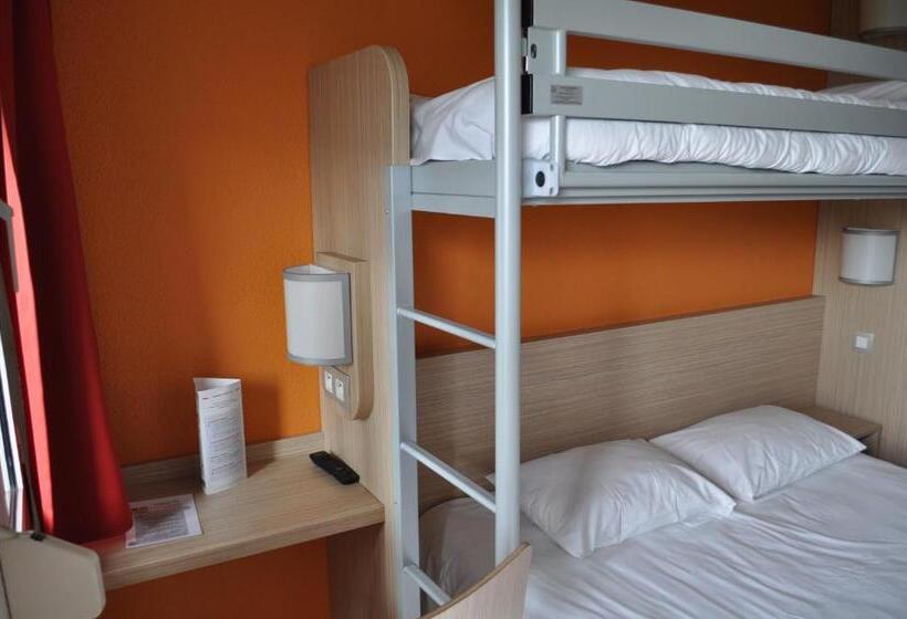 스탠다드 트리플 룸, Première Classe Clermont Ferrand Aubière